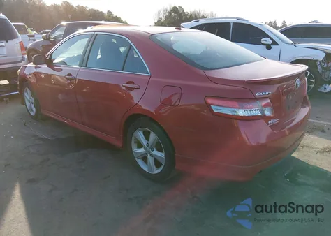 2011 Toyota Camry Se z USA, uszkodzony, nr VIN 4T1BF3EK4BU765884
